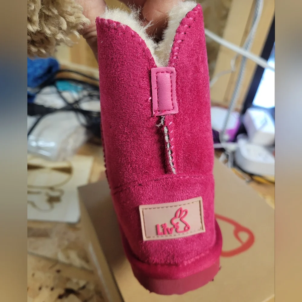 Liv Boots New In Box Hot Pink Faux Suede Youth Boots Size Medium Toddler‎ 8-10